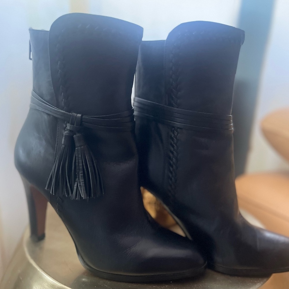 Elegant Black Coach Leather Ankle Boots